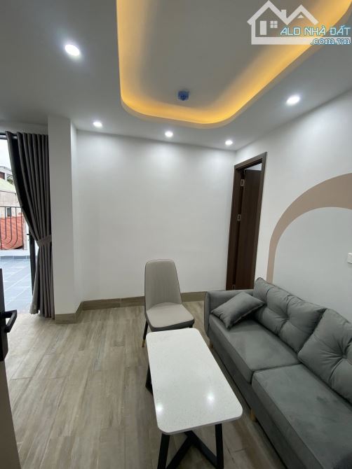 BÁN CĂN HỘ DÒNG TIỀN 2.5 TỶ QUAN NHÂN LÔ LÓC 3THOÁNG GARA ÔTÔ 30m RA MẶT PHỐ 140m2 MT 9.2m