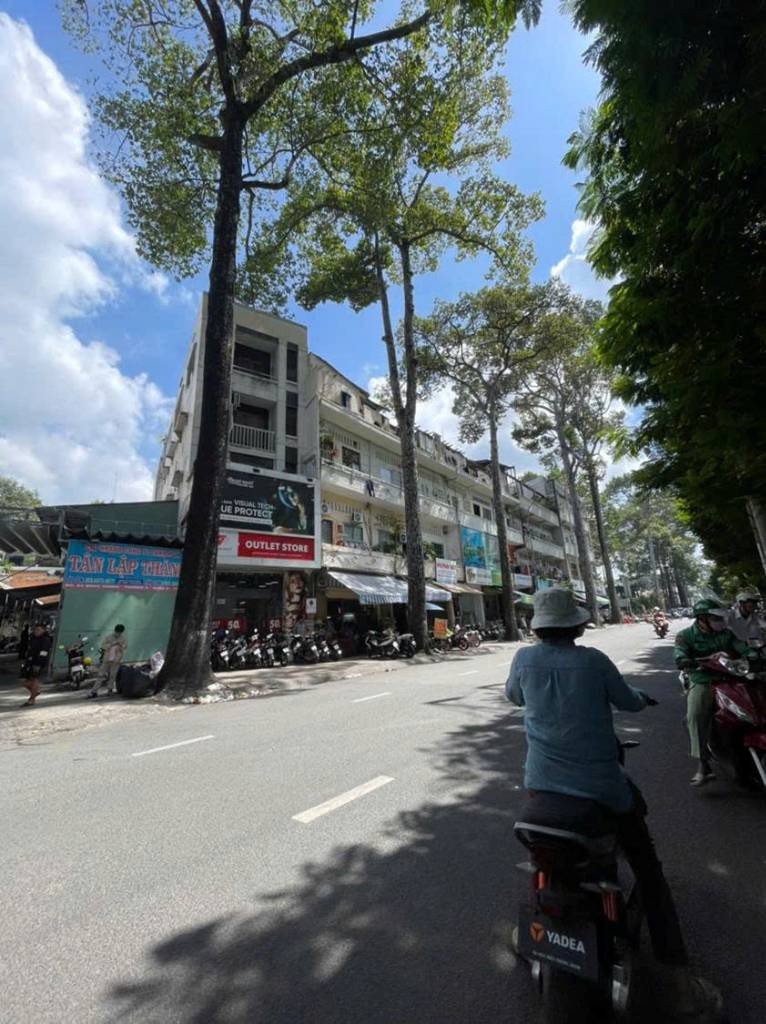Giảm sốc, bán gấp nhà mặt tiền Hùng Vương, An Đông, Quận 5, ngang 14,5x36m, giá giảm còn 195 tỷ TL