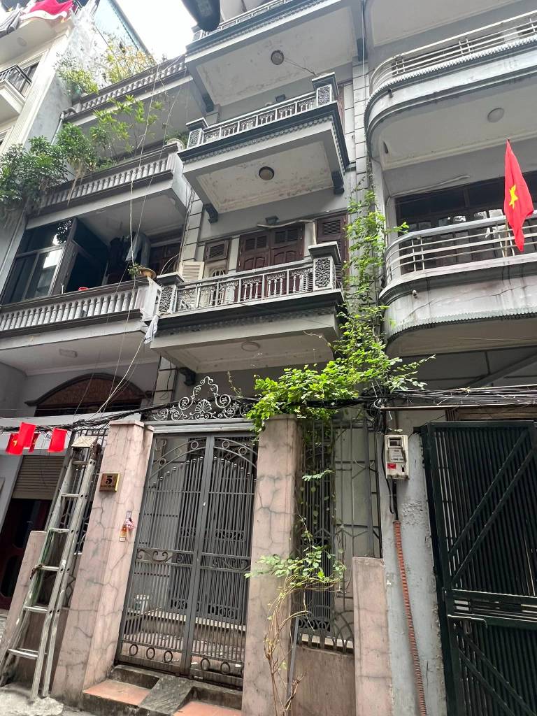 BÁN NHÀ ĐƯỜNG LÊ THANH NGHỊ, HAI BÀ TRƯNG, 70M2, NHÀ 4 TẦNG, GARA Ô TÔ