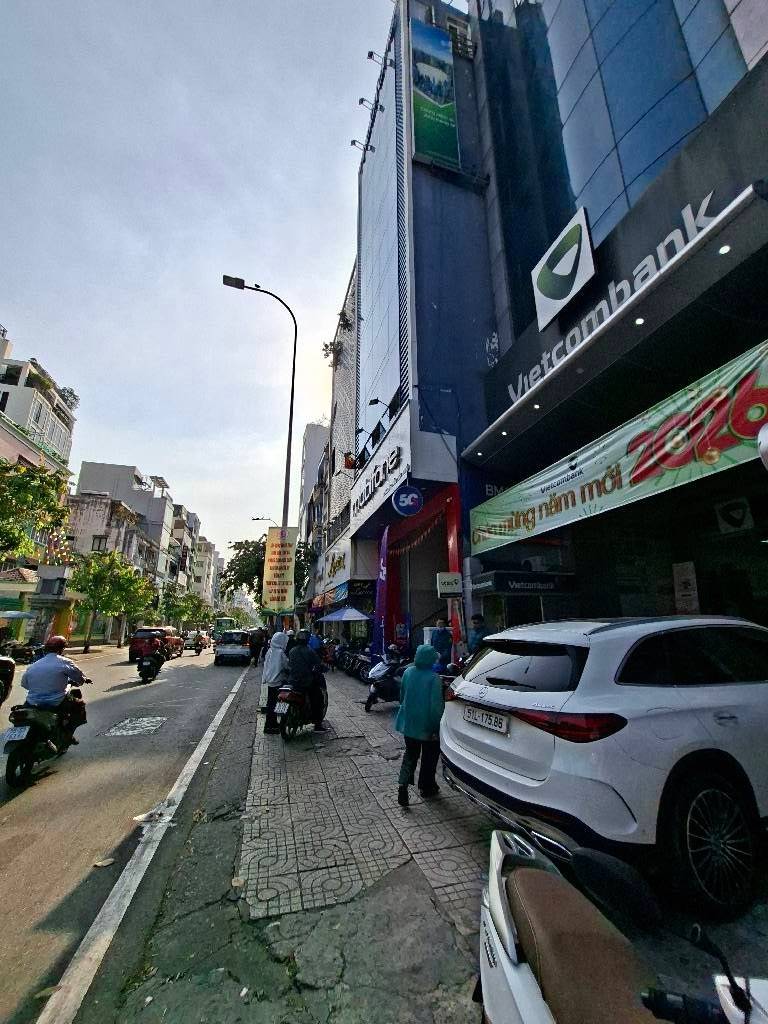 BÁN NHÀ QUẬN 3, MẶT TIỀN KINH DOANH, NGANG GẦN 8M, 10 TẦNG 2 THANG MÁY, DÒNG TIỀN GẦN 5 TỶ/NĂM
