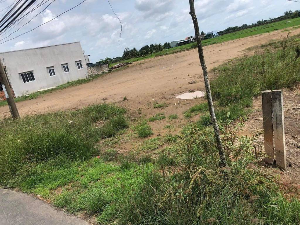 Bán đất xã Phước Tuy, Cần Đước, đất thổ cư 250m2, mt đường 9m, chủ cần bán gấp 1,6 tỷ