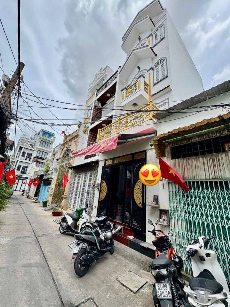 Bán nhà Bình Trị Đông gần Tên Lửa, 5PN, hẻm xe hơi, vị trí đẹp