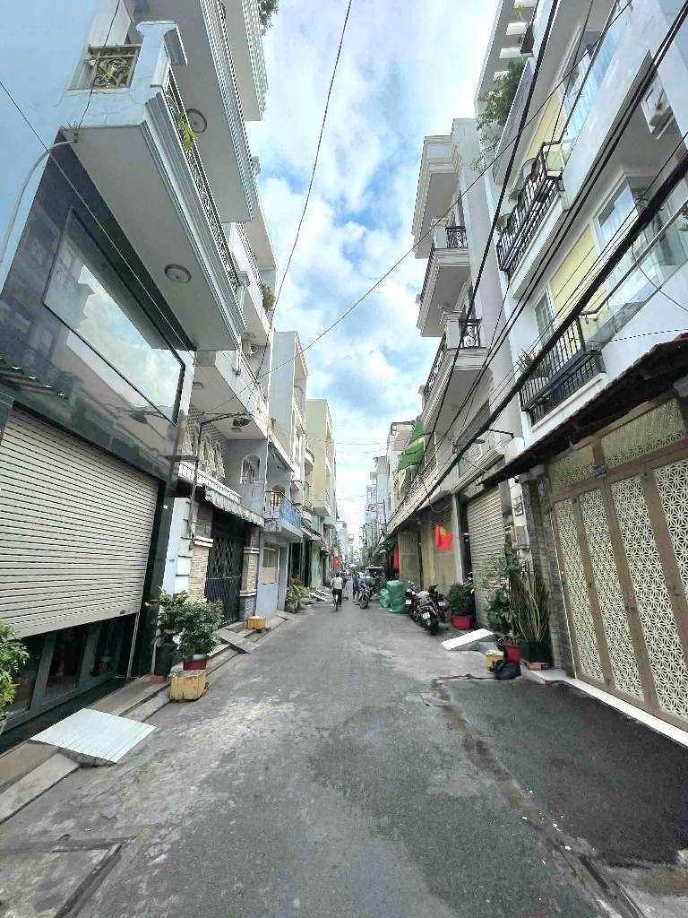 BÁN NHÀ PHÚ TRUNG, CỦ CHI, 82M2, NHÀ 4 TẦNG, KINH DOANH ĐỈNH, DÒNG TIỀN CHO THUÊ 18TR/THÁNG