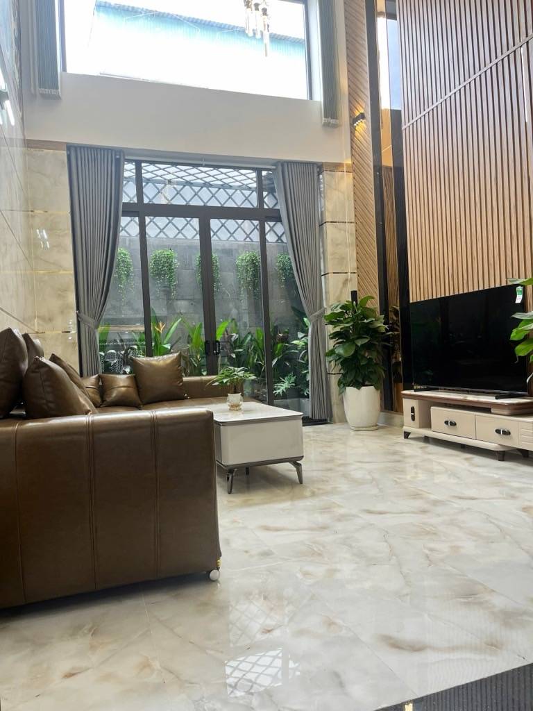 Bán nhà mới 5 tầng hẻm xe hơi Hương Lộ 2, giáp Tân Phú, gần ngã tư 4 Xã