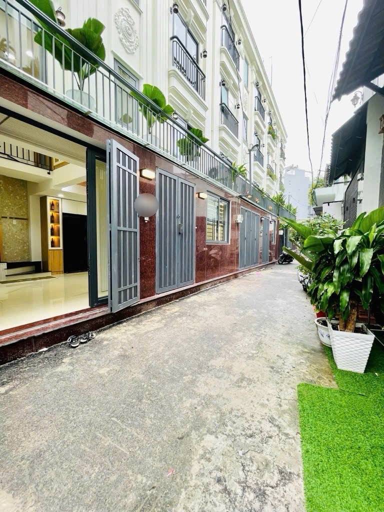 BÁN NHÀ ĐƯỜNG SỐ 51 GÒ VẤP, Ô TÔ VÀO NHÀ, 37M2, NHÀ 4 TẦNG, 4 PHÒNG, TẶNG FULL NỘI THẤT XỊN