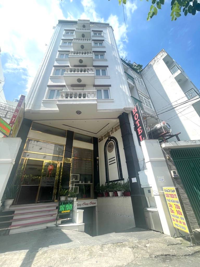 Bán tòa nhà Tân Bình, hầm 7 tầng, 38 phòng, thang máy, PCCC chuẩn khách sạn 3 sao