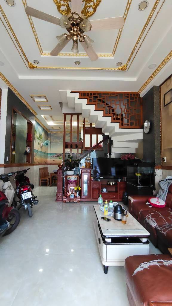 Bán nhà Bình Thành, cách Aeon Mall Tân Phú 10p, trệt 3 lầu sân thượng, giá 6.5 tỷ