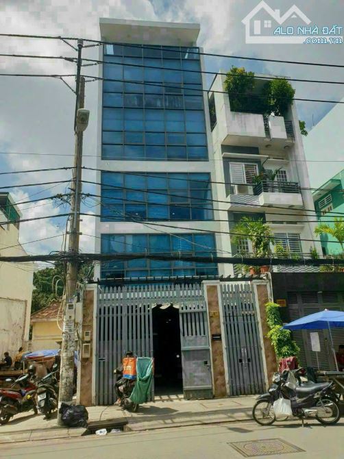 Bán MT thương hiệu ngay trung tâm Quận 3 - DT: 6mx18m. CN: 104.6m2 - 5 Tầng - chỉ 20.5 tỷ