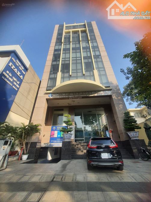 Bán building MT Cách Mạng Tháng 8 P.6 Q.3 - DT: 10mx27m - Hầm 8 lầu - Giá: 200 tỷ