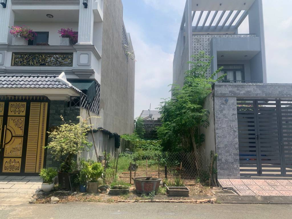BÁN NỀN ĐẤT KDC CENTANA TRƯỜNG LƯU, GIÁ 5,85 TỶ, DIỆN TÍCH 114M2