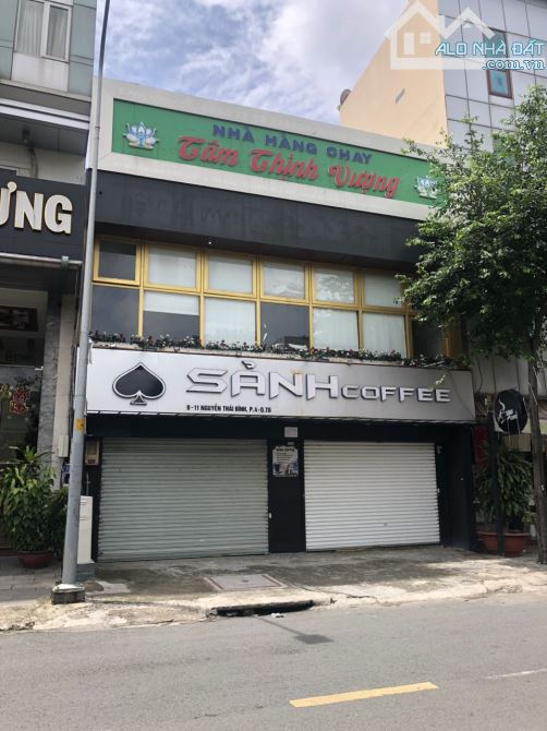 Bán nhà Quận 10. DT: 10mx40m. CN: 630m2. 110 tỷ MT đường Nguyễn Chí Thanh