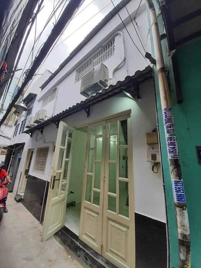 BÁN ĐẤT NGUYỄN TRÃI, QUẬN 1, NGANG KHỦNG 6.2M, SẴN NHÀ 51.5M2, DÒNG TIỀN ỔN ĐỊNH