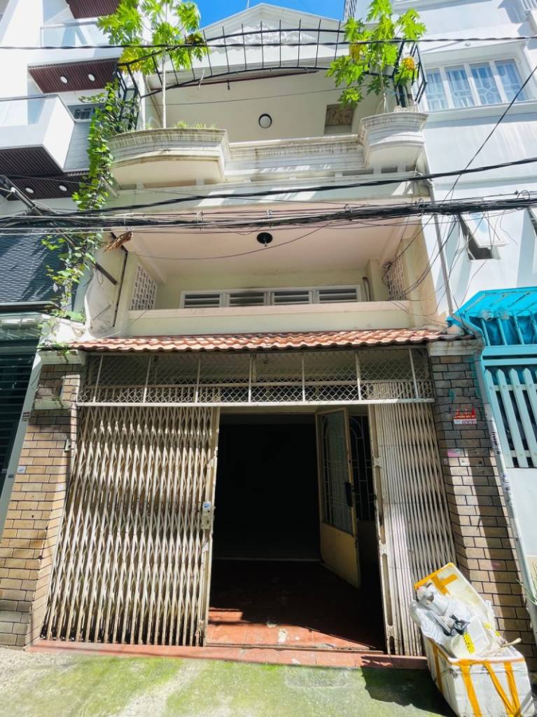 Giảm giá bán nhà Phan Đăng Lưu, Phường 3, Phú Nhuận, 4.6x14.1m, 3 tầng, còn 12.1 tỷ