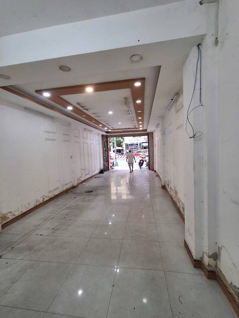 BÁN NHÀ MẶT TIỀN ÔNG ÍCH KHIÊM, QUẬN 11, DT 50M2, NHÀ 3 TẦNG, KINH DOANH ĐA NGÀNH
