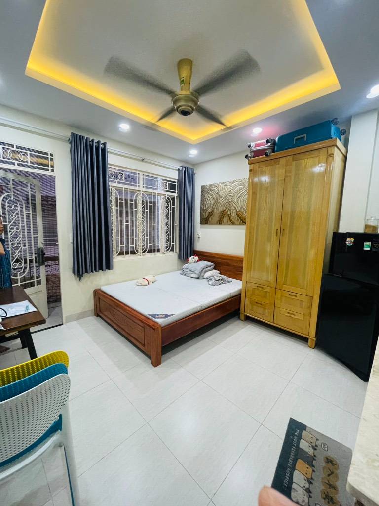 BÁN CHDV QUẬN 5, NGAY TRUNG TÂM, ĐI BỘ RA CHỢ BẾN THÀNH CHỈ VÀI PHÚT - DÒNG TIỀN 35tr/th