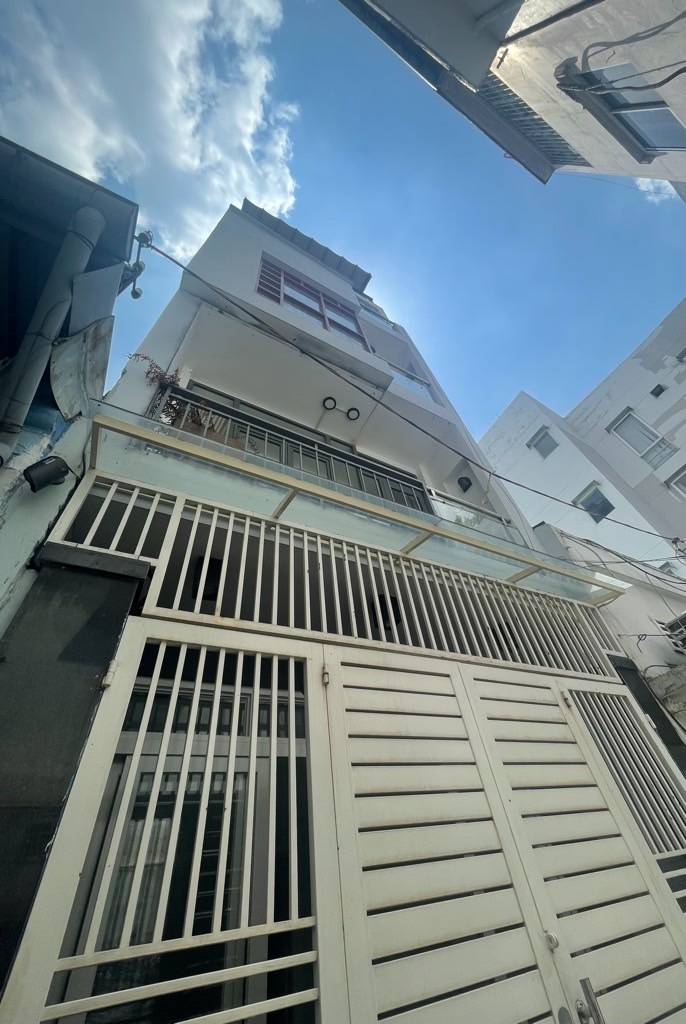 BÁN CHDV TRẦN QUANG KHẢI, QUẬN 1, GẦN CẦU BÔNG, HẺM 3M SÁT MẶT TIỀN, 8 PHÒNG 8 WC, 44M2 4 TẦNG