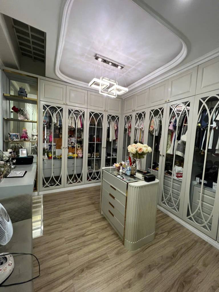 Bán nhà mặt tiền Lê Hồng Phong, Quận 5, ngang 5m, vị trí kinh doanh, giá 14,5 tỷ
