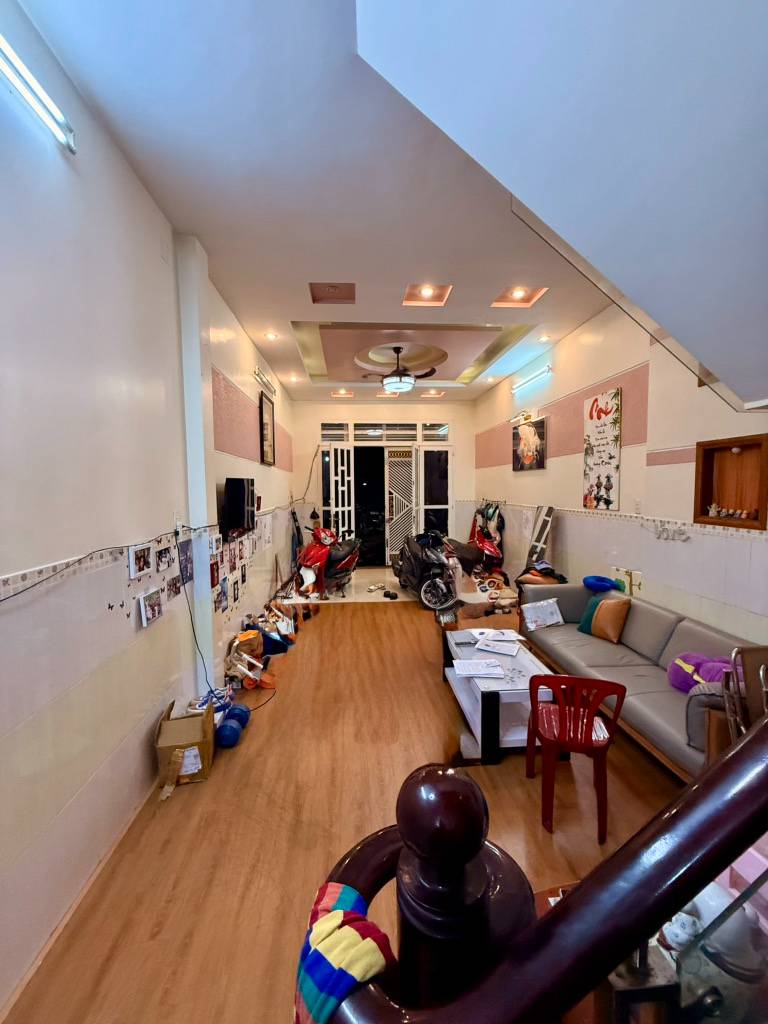 BÁN NHÀ ĐẸP 4 TẦNG QUẬN 6, MẶT TIỀN ĐƯỜNG, KHU PHÂN LÔ, VIEW CÔNG VIÊN