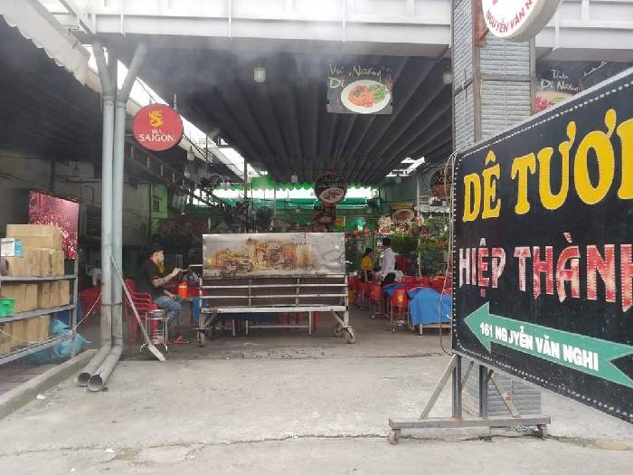 Bán nhà Nguyễn Văn Nghi, Gò Vấp, đang cho thuê quán ăn thu hơn 200 triệu/tháng