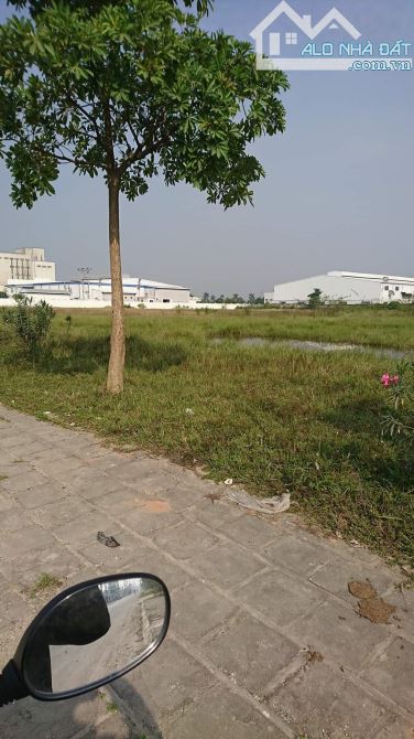 Bán đất xây nhà xưởng, nhà máy, kho bãi Hàng Hóa giá rẻ 2,8 tr/ 1m2 thuộc cụm công nghiệp