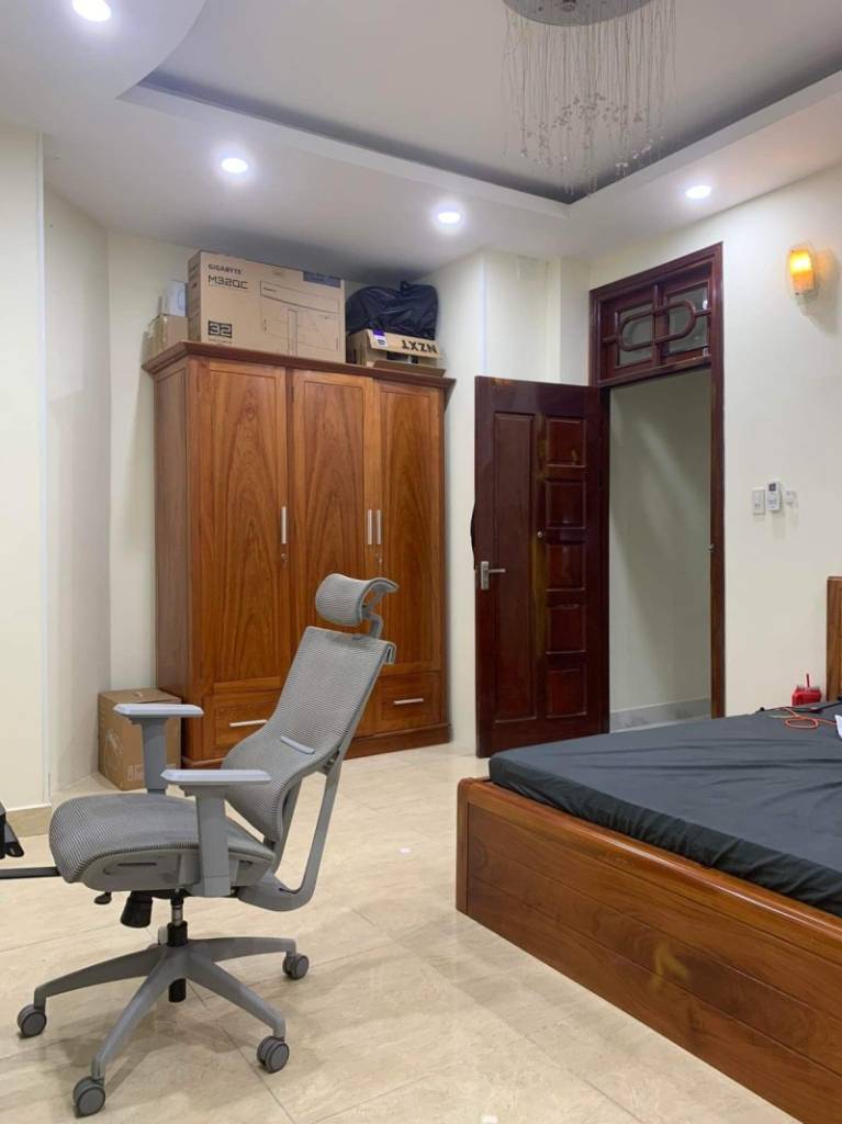 Giá mềm, bán nhà Huỳnh Văn Bánh, Phú Nhuận, 6x18,1m, 4 tầng, chỉ 16.3 tỷ