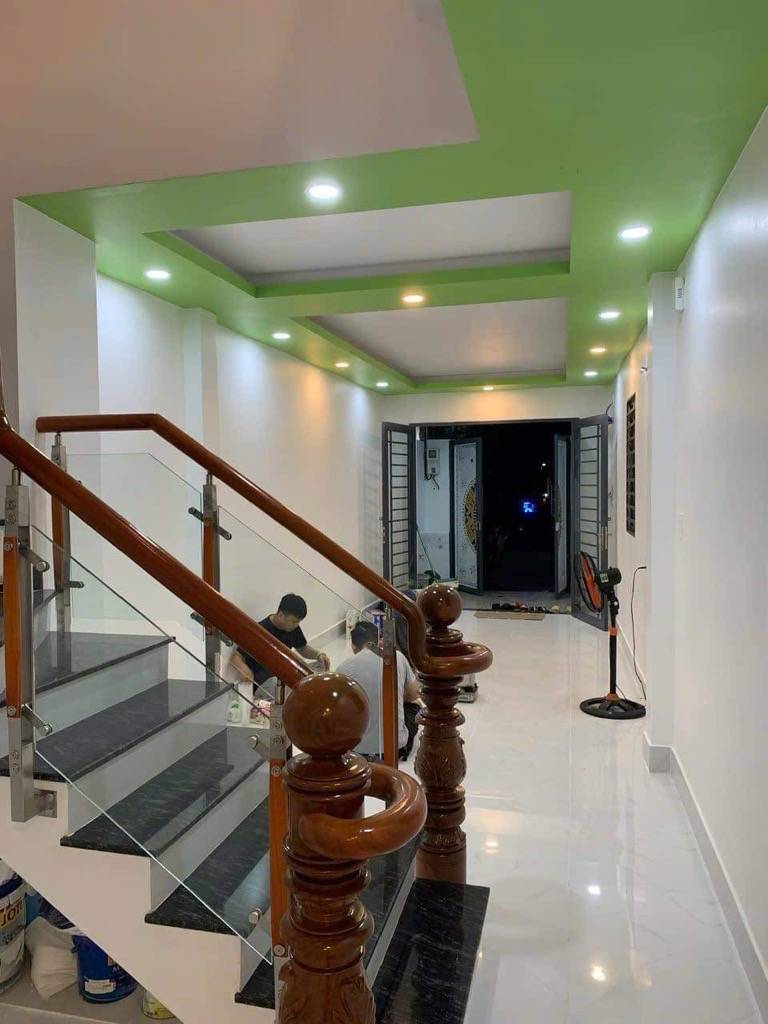 BÁN NHÀ NGUYỄN TRỌNG TUYỂN, PHÚ NHUẬN, HẺM XE HƠI, 30M RA MẶT TIỀN, 2 TẦNG, CÓ DÒNG TIỀN