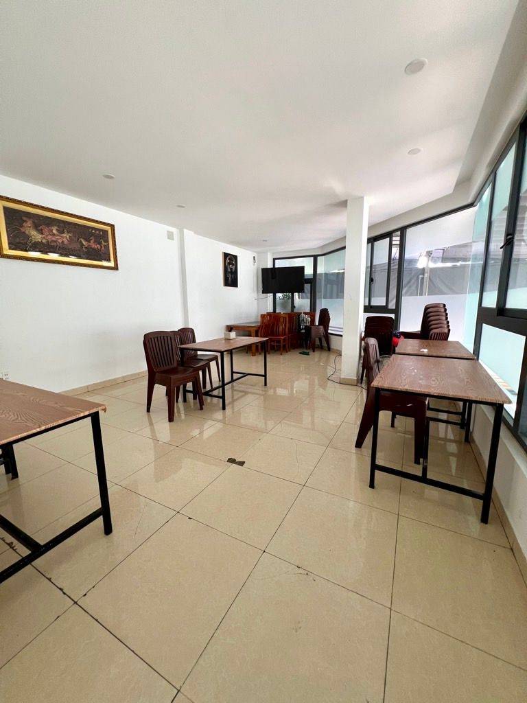 Bán nhà góc 2 mặt tiền Lê Niệm, Tân Phú, 4 tầng thang máy, 155m², thuê 30tr/th