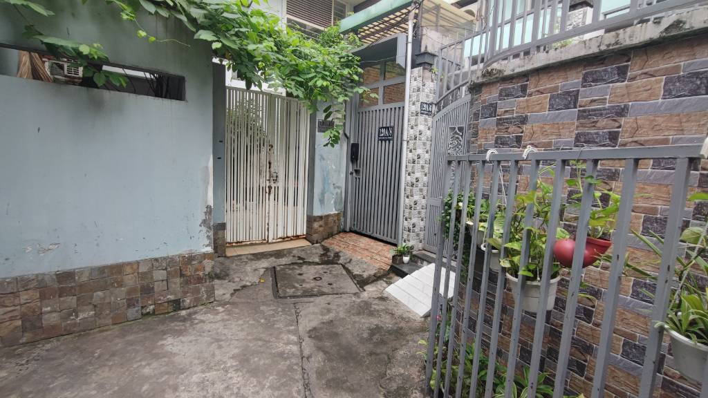 Bán nhà Huỳnh Văn Bánh, Phú Nhuận, 4.9x15.1m, 4 tầng, giá ngộp chỉ 10.1 tỷ