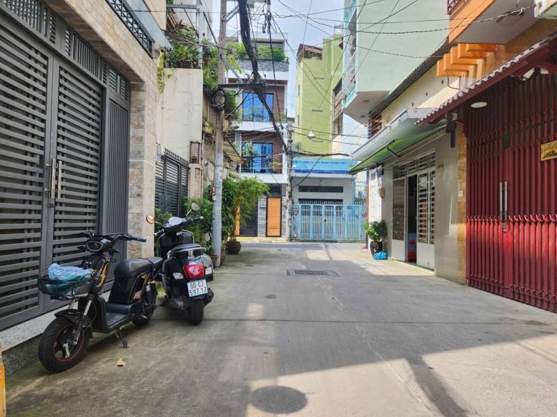 Bán nhà Huỳnh Văn Bánh, Phú Nhuận, 5x20.6m, 5 tầng, về 15.6 tỷ