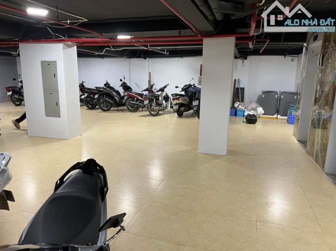 Bán Căn Hộ Dịch Vụ Cao Cấp 28 Phòng full Đồ + 1 Cửa Hàng, Doanh Thu 200tr/tháng.