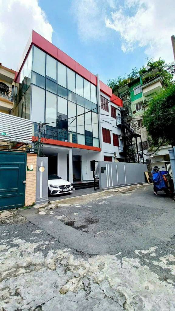 Bán nhà mặt tiền Hai Bà Trưng, Quận 3, DT 225m2, nhà 4 tầng, HĐT 220tr/th, giá 79 tỷ