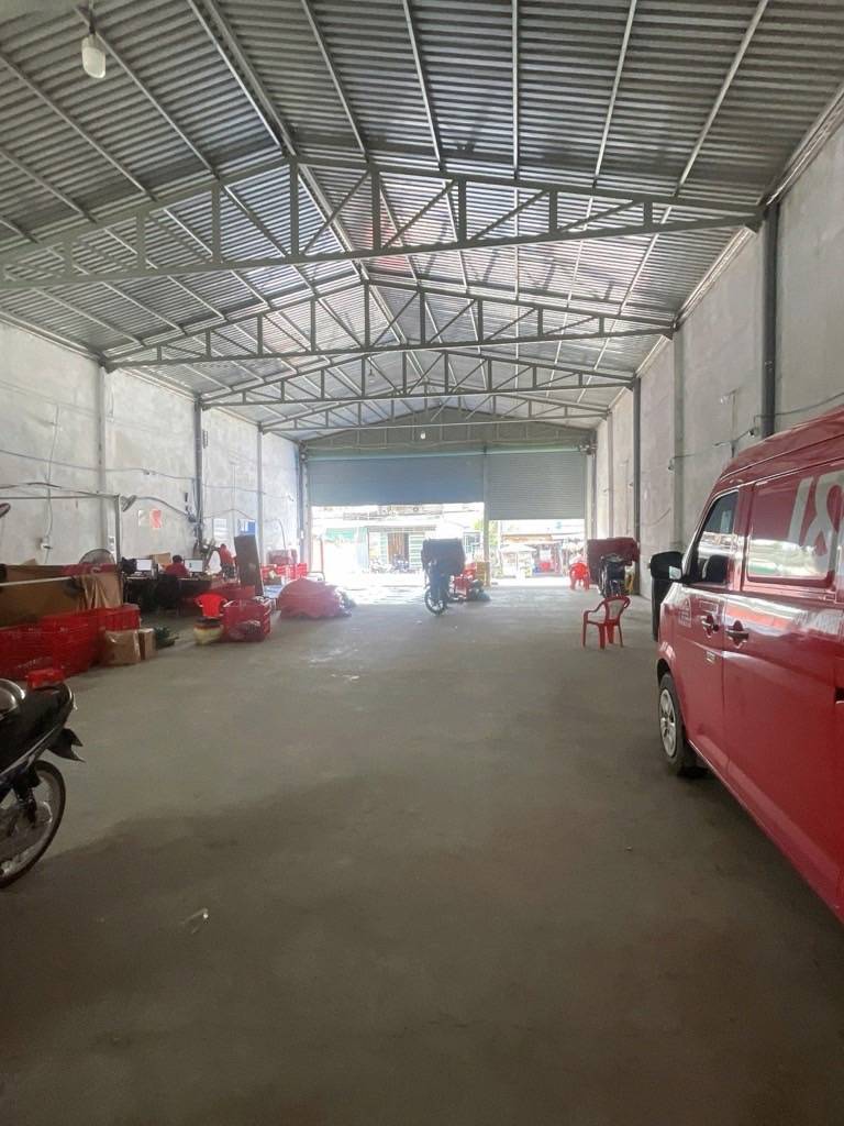 BÁN KHO XƯỞNG MẶT TIỀN NGUYỄN ĐÌNH KIÊN, BÌNH CHÁNH, 1000M THỔ CƯ 860M2, CHO THUÊ 26TR/THÁNG