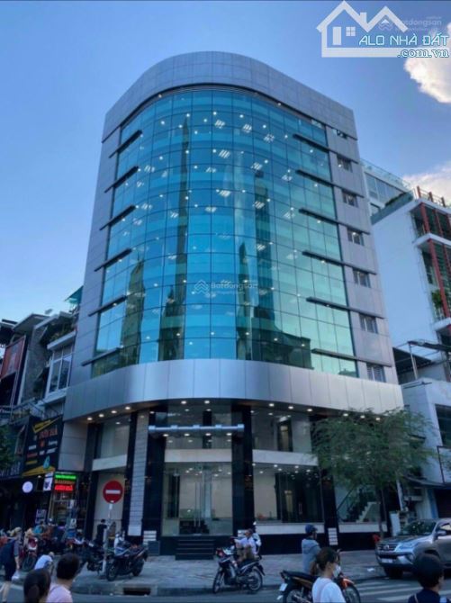 Bán building mặt tiền Tân Định - DT: 20 x 25m - hầm + 8 tầng - HĐT: 300 tr/th - giá 100 ty