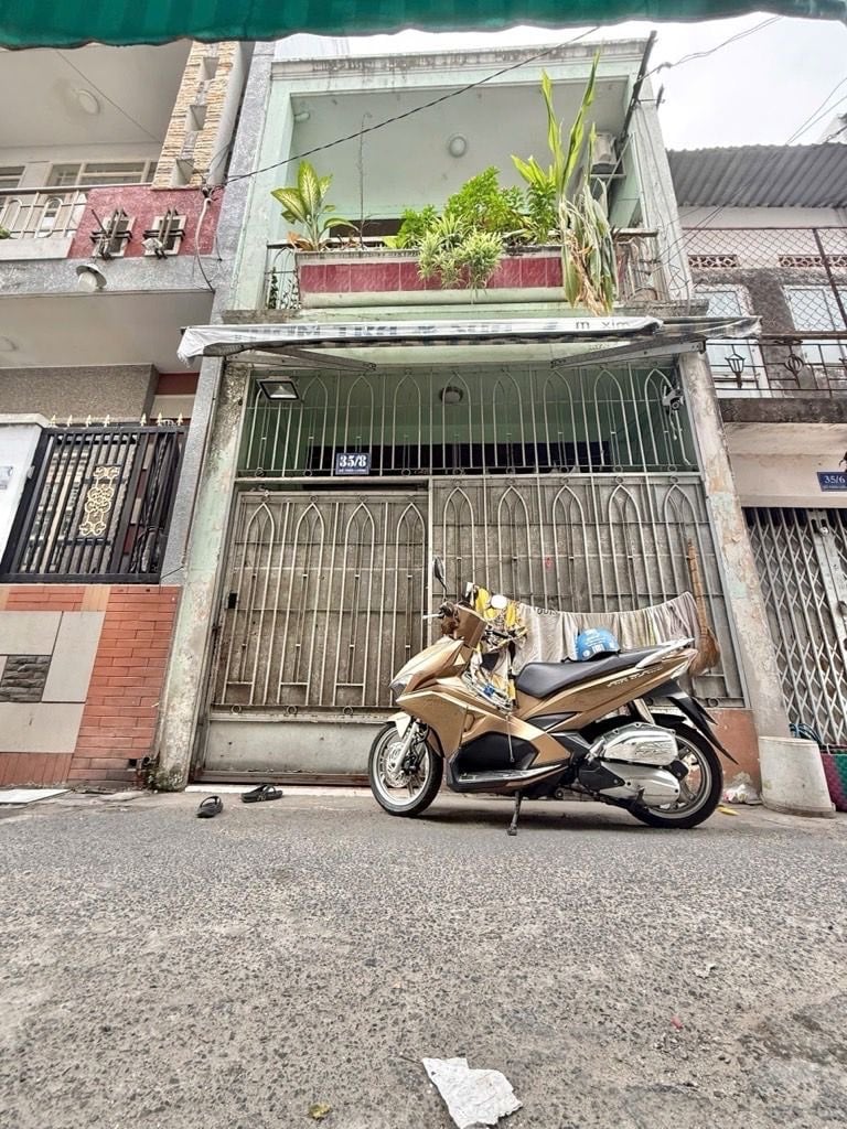 Bán nhà Đỗ Thừa Luông, Tân Phú 40m², hẻm xe hơi, gần chợ Tân Hương