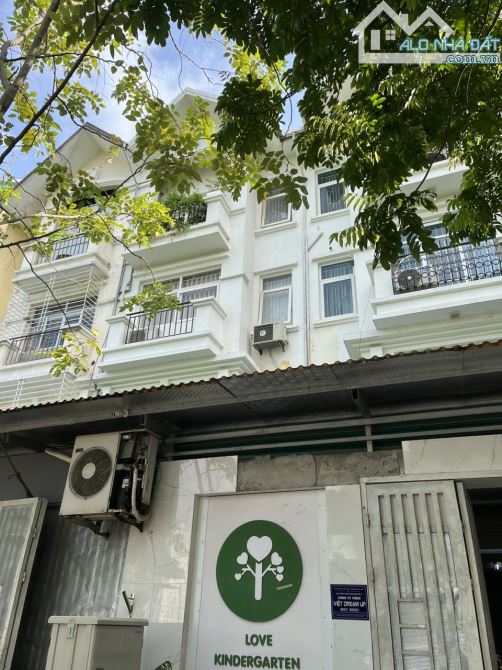 Bán liền kề Trung văn Vinaconex3, N.T.Liêm. DT 95m x 4,5T. Giá 18 tỷ.