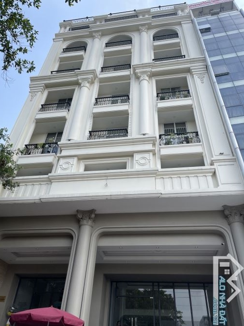 Bán nhà Nguyễn văn linh DT: 14x25, 2 hầm, 8 lầu, giá 115 tỷ