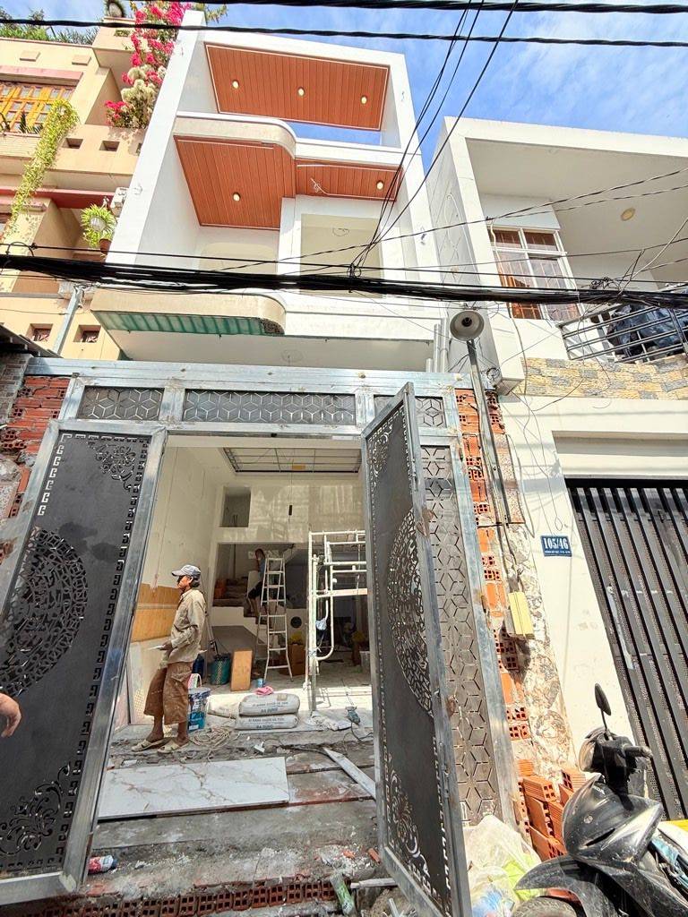 Bán nhà Hoàng Bật Đạt Tân Bình, 4 tầng, xe hơi thông, khu đồng bộ hiếm