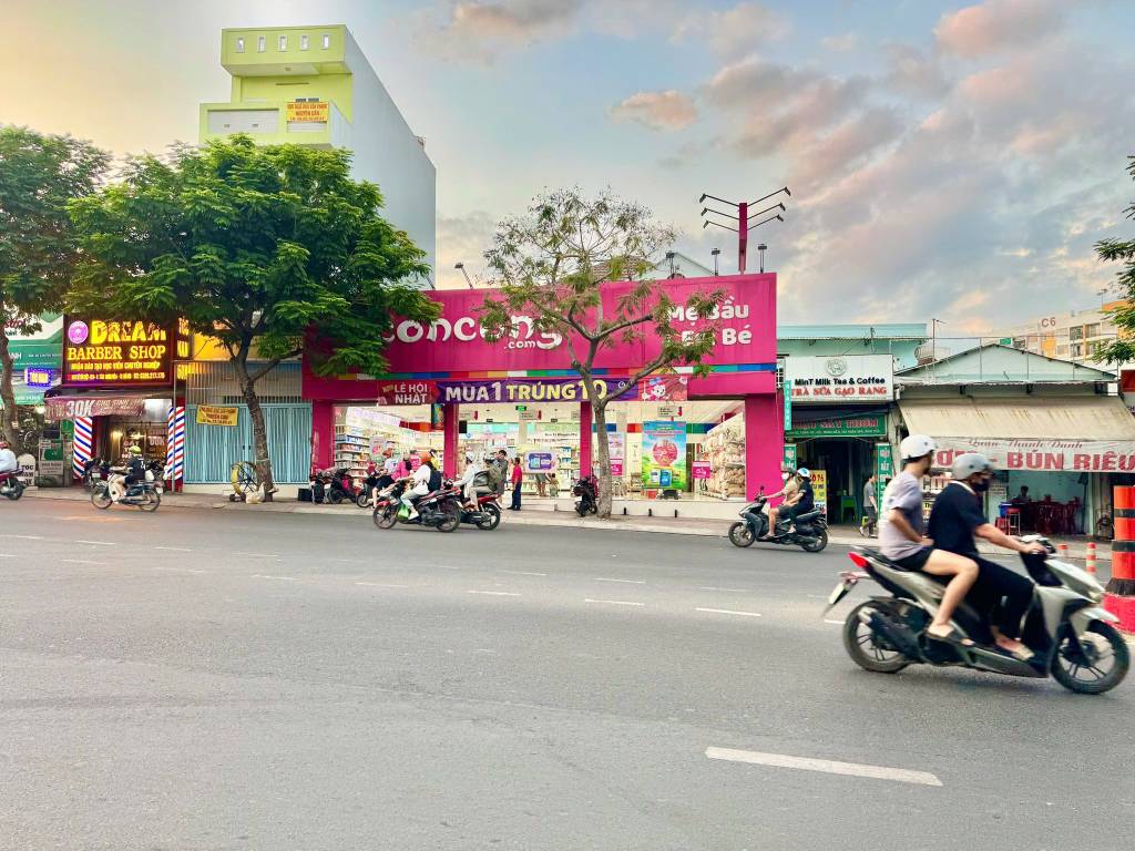 SIÊU PHẨM, BÁN NHÀ MẶT TIỀN LÊ VĂN VIỆT, THỦ ĐỨC, 14,5×17M CN 247M², ĐANG THUÊ 60TR/THÁNG, GIÁ 58 TỶ