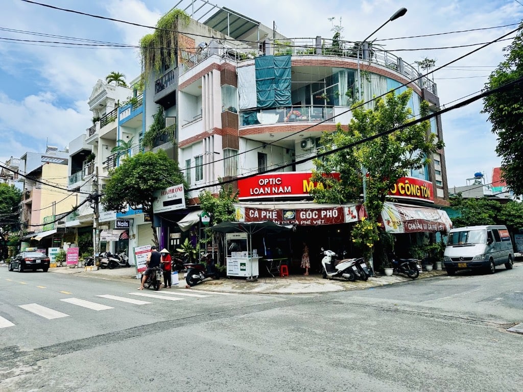 Bán nhà MT Võ Công Tồn lô góc 2 mặt tiền gần chợ Tân Hương, 100m², dòng tiền 40tr/tháng, giá 17.5 tỷ