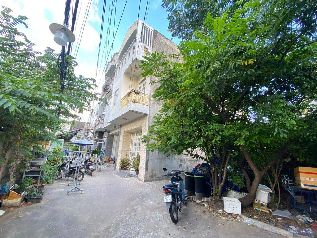 Bán nhà Huỳnh Tấn Phát Quận 7, 757m² 20x38m 4 tầng mặt tiền giá 85 tỷ