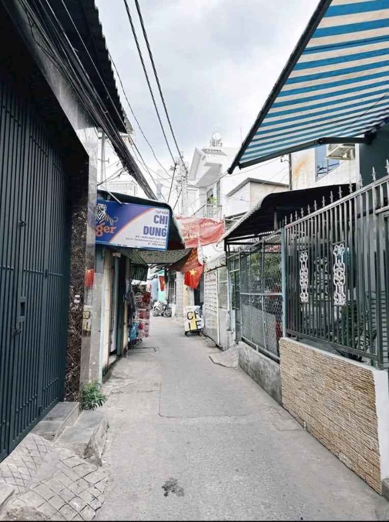 Bán nhà Phạm Thế Hiển Quận 8, 40m2, 2 tầng mới, gần AEON Tạ Quang Bửu, 5.3 tỷ TL