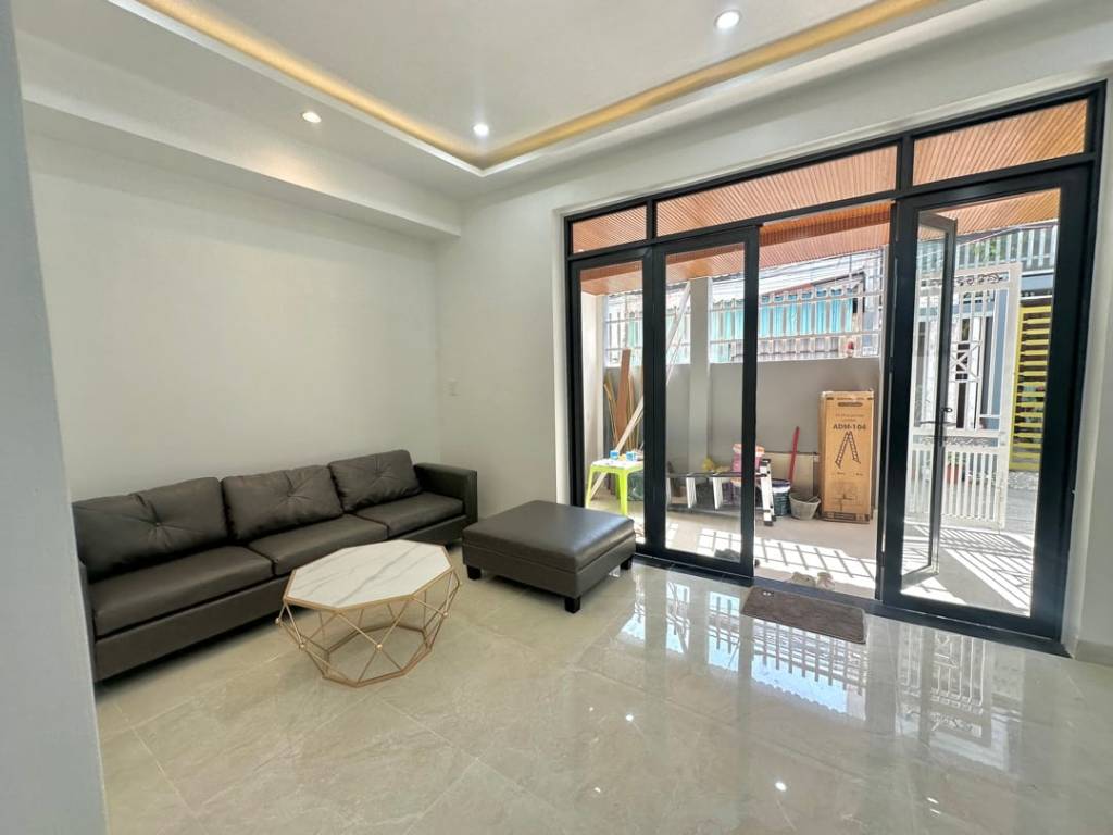 Bán nhà Hòa Cường Bắc, Hải Châu, gần Lê Thanh Nghị, 72m2 ngang 5.5m, 2PN, giá 5.25 tỷ