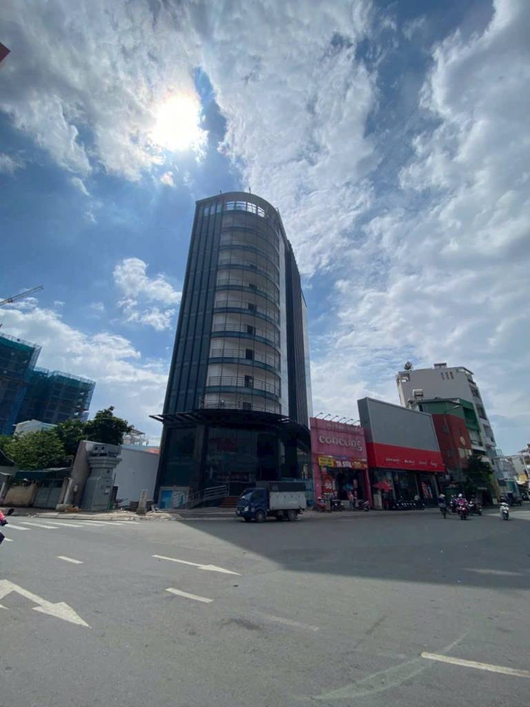 BÁN TÒA OFFICE MẶT TIỀN NGUYÊN HỒNG GÒ VẤP, 600M² 2 HẦM 12 TẦNG 5300M² SÀN, VỊ TRÍ KIM CƯƠNG, 280 TỶ