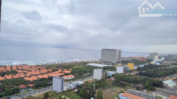 Bán căn hộ 1PN+1 tầng 09 View Biển Mỹ Khê, Trung Tâm TP Đà Nẵng, Xinh đẹp