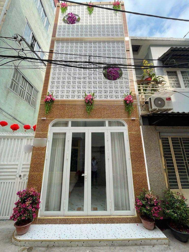 Bán nhà Ni Sư Huỳnh Liên Tân Bình, hẻm ô tô thông thoáng, gần tiện ích, giá nhỉnh 6 tỷ