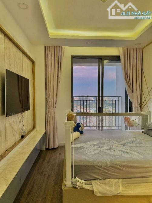 Bán Căn hộ River Gate , 2PN, 2WC ,74m2, Full Nội Thất , View Sông Giá : 6.4 Tỷ