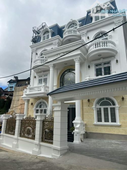 Bán Căn Biệt Thự vừa hoàn thiện tại Phường 5 TP Đà Lạt 🌲 285,6m². 4 tầng 7phong - 18ty