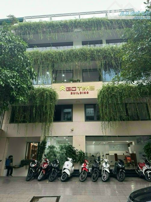 Villa , P.7, Q.3 - DT: 18mx24m. CN: 434m2 - 2 lầu. HĐT: 160tr/th - 88 Tỷ