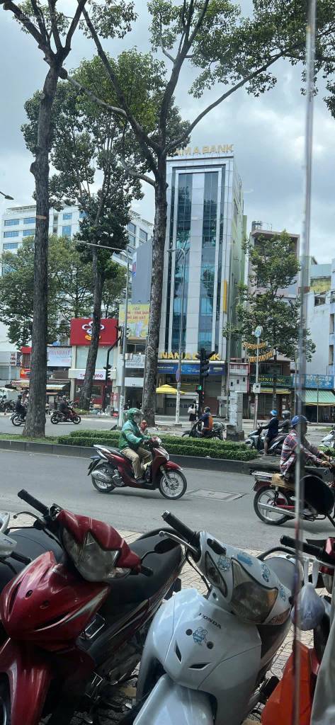 Bán tòa nhà mặt tiền Ngô Gia Tự, Quận 10, DT 7x14m, hầm 6 tầng, HĐT 146tr/th, giá bán 72 tỷ TL