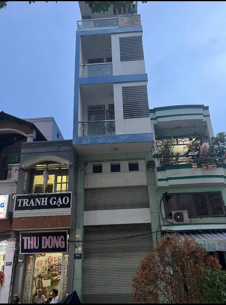 Bán nhà mặt tiền Hoàng Sa Quận 3, 3,8x17m cn 60m2 5 tầng chỉ nhỉnh 18 tỷ